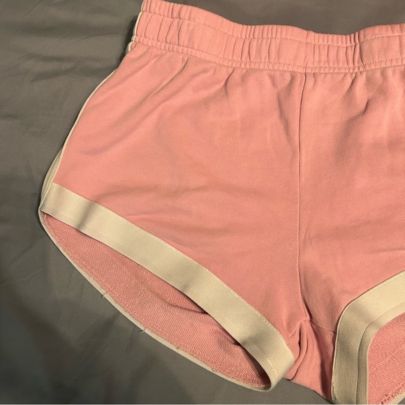 Danny Duncan Future MILF Shorts - Picture 4 of 12